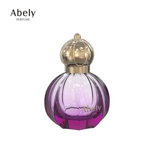 Bouteilles de parfum vides décorées de 50ml avec pompe poussoir et bouchons Bouteilles de parfum 50ml Parfum de luxe en gros à Dubaï - Product Image 6