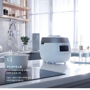 <span class=keywords><strong>CUCKOO</strong></span> Nuevo Producto Olla <span class=keywords><strong>Arrocera</strong></span> Fu/Ku Importada de Corea 890W Calentamiento por Chasis Uso Doméstico CRP-R0610FGW - Product Image 1