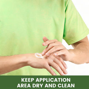 Crème réparatrice de cicatrices à usage externe avec des ingrédients à la camomille pour une utilisation quotidienne sûre des soins de la peau - Product Image 4