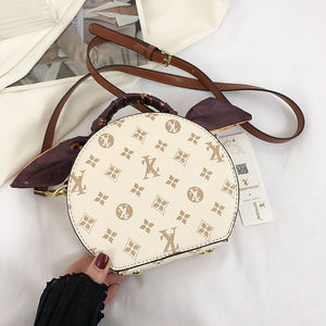 Sac fourre-tout décontracté de luxe de marque de créateur avec fermeture éclair, en polyester, sangle amovible, durable et portable pour femme - Product Image 6