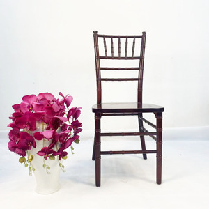 Chaises Chiavari en bois massif empilables de style nordique pour <span class=keywords><strong>la</strong></span> cuisine, le salon, l'hôtel, les banquets et les mariages - Vente en gros - Product Image 3