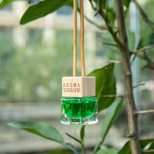 Difusor de Aroma para Auto de Lujo Personalizado al por Mayor, Colgante de Perfume de Lujo Hecho de Vidrio para Colgar en el Auto - Product Image 5