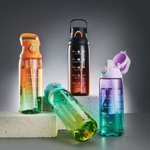 Botella de Agua Transparente con Degradado, Asa Portátil, Vaso de Plástico con Escala, Botella Deportiva de Gran Capacidad con Tapa a Presión, Vaso Espacial - Product Image 4