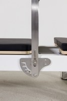 Machine de Pilates professionnelle en aluminium avec plateforme de saut, boîte d'assise et système de cordes réglables pour studio et salle de sport