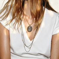 Collier rétro multicouche YEHHY pour femme, pendentif ovale, perles en résine, chaîne de pull, accessoire décoratif haut de gamme de luxe léger