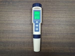 Medidor de Prueba de Agua Profesional 5 en 1, Medidor de pH Multiparamétrico, Probador de Salinidad, Medidor de Temperatura, Análisis de Calidad del Agua Salada - Product Image 4