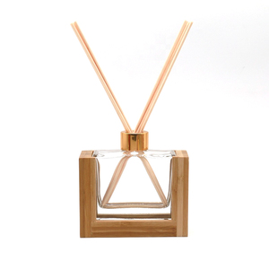 Reed Diffuser Flat Empty 100ml Reed Diffuser Glass Bottle Gold Cap With Wooden Base