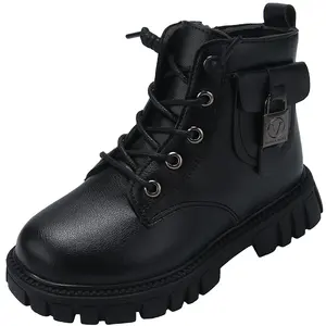 Vente en gros de nouvelles bottes Martin en cuir PU pour enfants chaussures de sport de plein air pour enfants bottes courtes pour filles boîte à chaussures décontractée en PVC avec logo personnalisé