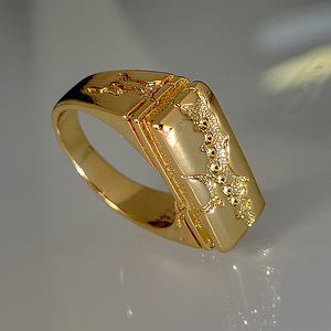 Anello con Design Quadrato Effetto Craquelé, Stile Creativo per Uomo e Donna - Product Image 6
