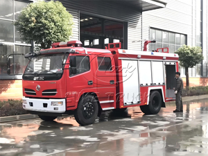 Vente en gros de véhicules de lutte contre l'incendie avec réservoir d'eau de 5 m³ (5000 L) pour le marché africain, commande en gros - Product Image 4