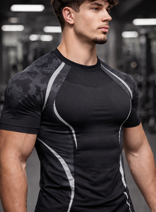 T-shirt de compression personnalisé pour homme |   Haut de sport respirant et à séchage rapide |   Logo OEM disponible - Product Image 2