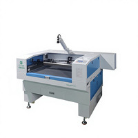 Machine de découpe laser numérique CO2 CNC grande version pour tissus et étiquettes, 3 axes, tête laser unique, refroidie par eau, petite surface