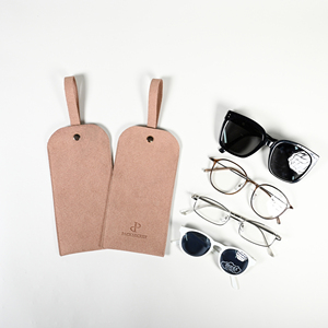 PackSecret Pochette à lunettes multifonction en microfibre avec logo personnalisé, étui épais en microfibre avec logo en creux pour l'emballage de lunettes - Product Image 1