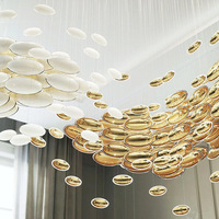 Lustre de plafond ovale personnalisable en or blanc pour mariage, design multi-éléments, verre doré, pour projets hôteliers