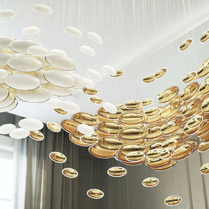 Lampadario Personalizzabile in Vetro Dorato per Progetti Alberghieri, Design Ovale in Oro Bianco per Matrimoni - Product Image 3
