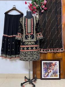 ชุดท็อป-ชาร่าสไตล์บอลลีวูดใหม่พร้อมจอร์เจ็ทต์ปักอย่างสวยงามและหนักด้วยงานปักเย็บเต็มตัว - Product Image 2