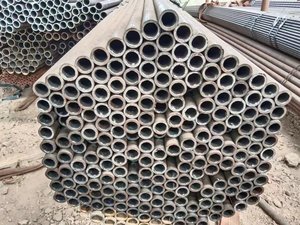 Ống thép liền mạch SAE 5160 Ống liền mạch tầm cỡ lớn Ống liền mạch - Product Image 4