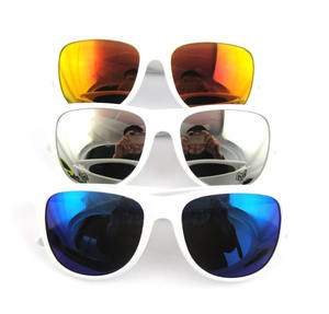 Personnalisables Lunettes de soleil UV bon marché Temples interchangeables <span class=keywords><strong>Lentilles</strong></span> miroir dégradées Disponible Blanc Jaune Violet Rouge Bleu Fabriqué sur PC - Product Image 3