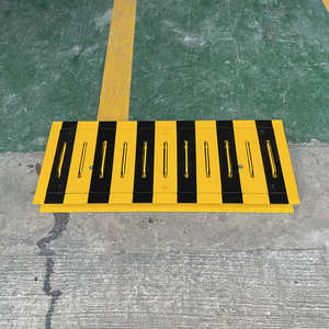 Venta al por mayor de barrera de seguridad unidireccional manual con pinchos de acero para neumáticos para control de tráfico - Product Image 4