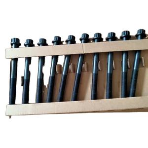 Cd17 Cd20 baut kepala silinder untuk nissan Cd17 Cd20 sekrup kepala mesin Screw Screw - Product Image 1