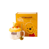 Mug en céramique Winnie l'ourson fraise 320 ml avec couvercle 3D en forme de poupée et cuillère en métal, coffret cadeau dessin animé, tasse à café/eau