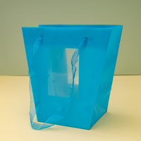 Boîtes d'emballage pliables en PVC/PET/PP en gros avec logo personnalisé et impression UV pour sacs cadeaux et sacs à fleurs (usage industriel)