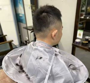 Capa de peluquería antiadherente para adultos y niños, delantal de corte de pelo, herramienta de peluquería doméstica, chal especial para cortar el cabello. - Product Image 2