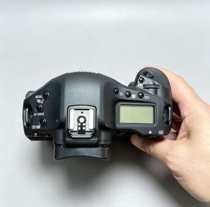กล้อง Canon EOS 1D Mark IV มือสอง กล้อง DSLR ระดับมืออาชีพ ความเร็วสูง ตัวกล้องแมกนีเซียมแข็งแรง ถ่ายภาพต่อเนื่องได้อย่างรวดเร็ว เหมาะสำหรับช่างภาพมืออาชีพ - Product Image 6