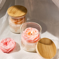 Lilin Aroma Bunga Kustom dari Lilin Kedelai dalam Stoples Kaca dengan Tutup Kayu untuk Dekorasi Rumah, Hadiah Pernikahan, Spa, Butik, Label Pribadi, OEM
