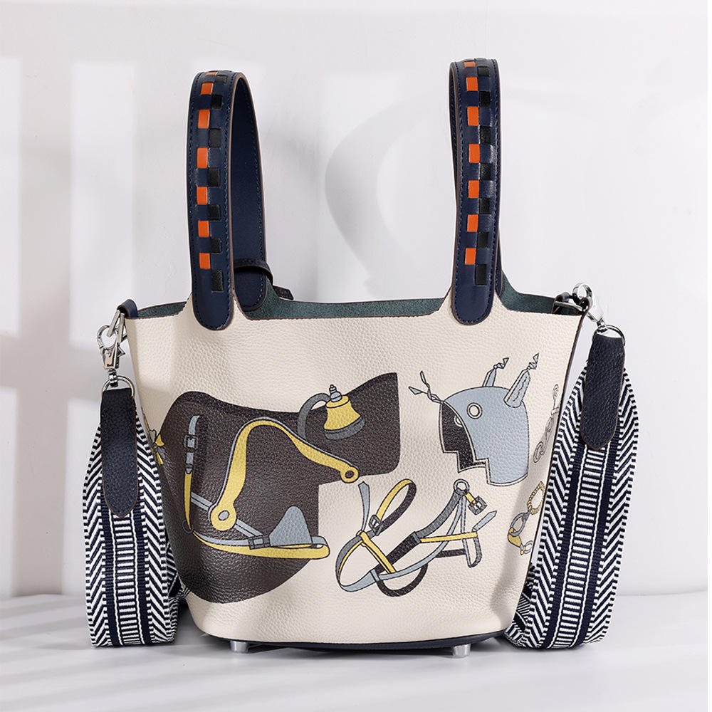 White/blue (shoulder strap removable)