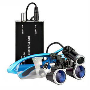 Tandheelkundige <span class=keywords><strong>2.5x</strong></span> <span class=keywords><strong>3.5x</strong></span> Maginificatie Tandheelkundige Binoculaire Loepen Chirurgische Tandvergrotende Lenzen Met 3W Led Spot Licht Aluminium Doos