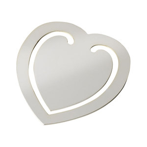 Segnalibro a Cuore Grande 78x83 mm: Segna il Tuo Posto con Stile - Product Image 1