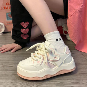 Los últimos zapatos deportivos de plataforma blancos simples populares y superventas para mujer, zapatos casuales bajos elegantes y de moda - Product Image 1