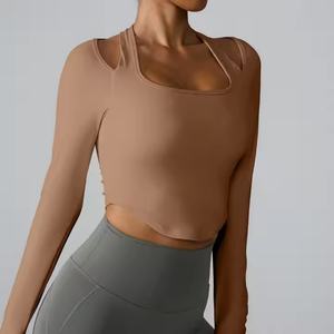 เสื้อโยคะแขนยาวผู้หญิง พิมพ์โลโก้ได้ ระบายอากาศได้ดี น้ำหนักเบา ไร้ตะเข็บ ยืดได้สี่ทิศทาง เหมาะสำหรับออกกำลังกาย - Product Image 1