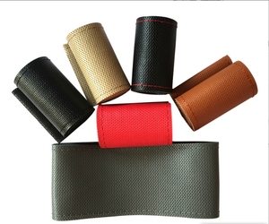 Conduite Confortable Respirant Et Froid Couture à la main <span class=keywords><strong>Couvre</strong></span>-<span class=keywords><strong>volant</strong></span> en cuir Accessoires d'intérieur <span class=keywords><strong>Couvre</strong></span>-poignée - Product Image 6