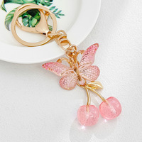 Fruitvormige sprankelende kersen strik-sleutelhanger Creatieve delicate frisse zoete sleutelhanger van kunststof hars
