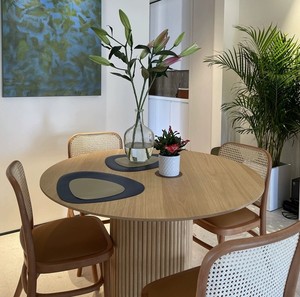 न्यूनतम आधुनिक डिजाइन 8-सीटर वर्ग समायोज्य ठोस लकड़ी डाइनिंग टेबल सेट होटल गोदाम के लिए होम वर्कशॉप - Product Image 6