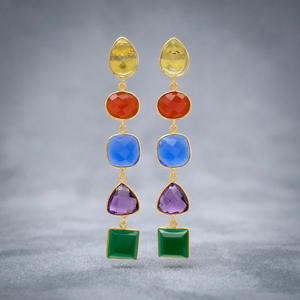 Boucles d'oreilles Huggie multicolores en imitation perle Tai, plaquées argent, avec design à crochet, tendance, unisexe - Product Image 2