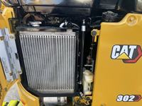 Prix réduit, mini-excavatrice Caterpillar d'occasion en bon état, chenilles en caoutchouc, poids opérationnel de 2 tonnes, godet de 0,04 m³