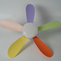 Ventilateur silencieux à cinq pales à économie d'énergie en forme de fleur Lustre Ventilateur Lumière à faible bruit Simple Décoration de la maison