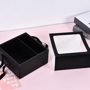 Caja de Flores Económica con Ventana Transparente de PVC, Caja Cuadrada para Exhibición de Perfumes y Rosas con Asa de Listón - Product Image 1