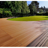 Planches de terrasse en WPC à installation par clic, imperméables, à grain de bois, écologiques, revêtement de sol composite bois-plastique pour cour