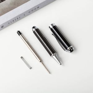 Stylo à bille de luxe en métal laqué noir avec finition or 24 carats, pointe de 1,0 mm, logo sportif, coffret cadeau pour hommes et femmes - Product Image 4