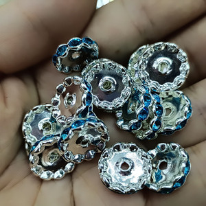 Bracelet de perles de 12 mm avec breloques, entretoises en cristal colorées, perles disques, strass, accessoires de perlage faits main en forme de roue pour DIY - Product Image 1