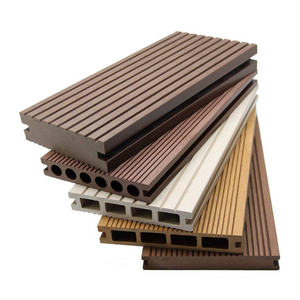 Planche de terrasse extérieure creuse en WPC, revêtement de sol composite antidérapant - Product Image 1