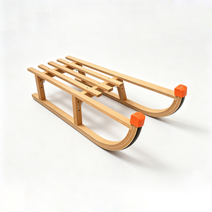 <span class=keywords><strong>Luge</strong></span> <span class=keywords><strong>en</strong></span> bois classique avec roulettes lisses, <span class=keywords><strong>luge</strong></span> <span class=keywords><strong>en</strong></span> bois écologique pour les activités de neige dans la cour et <span class=keywords><strong>en</strong></span> <span class=keywords><strong>montagne</strong></span> - Product Image 3