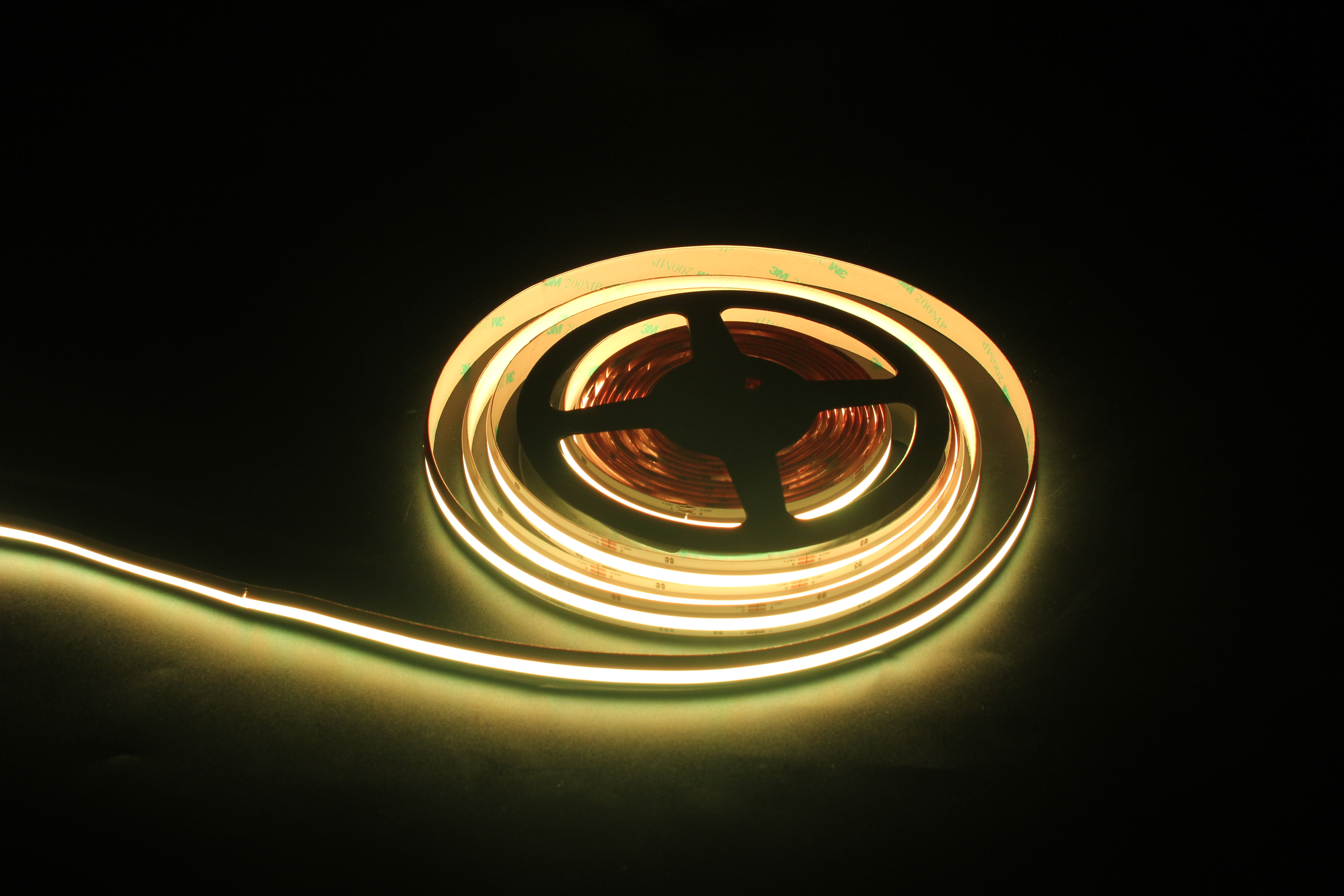 Uniform 480PCS Chip Flexible COB LED Strip DC24V 8W-15W 8mm RGB Color