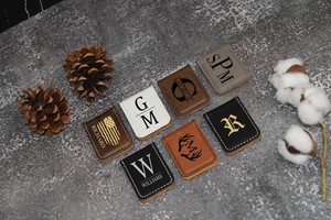 Fermasoldi personalizzati in pelle PU laserabile bianca di 1 3/4 "X 2 1/2"-regalo per lui e per i testimoni dello sposo - Product Image 5