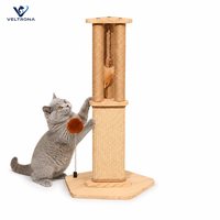 Tour à gratter pour chat en bois, poteaux en sisal, jouet à plumes, poteau d'escalade multifonction pour chats d'intérieur