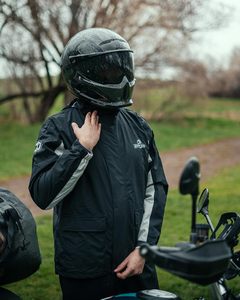 Traje de <span class=keywords><strong>Lluvia</strong></span> para Motocicleta para Hombre, Impermeable, Cortavientos, Transpirable, con Capucha Reflectante, Cierre de Cremallera, para Senderismo al Aire Libre, con Logotipo, Color Negro - Product Image 2